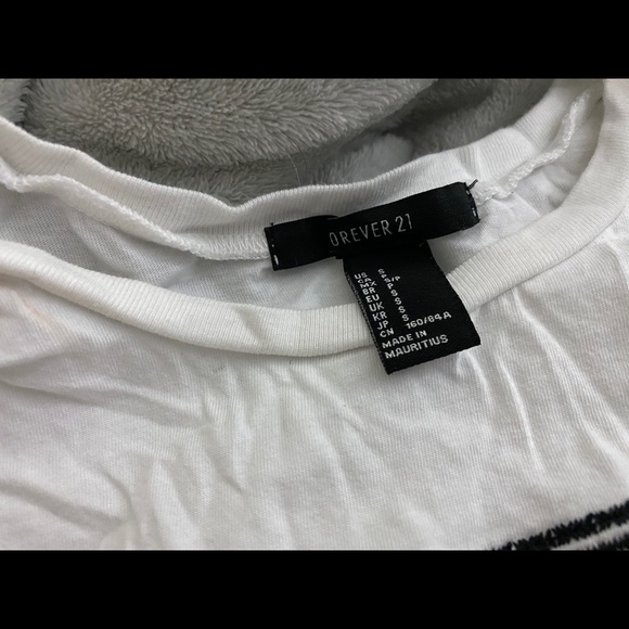 Forever 21 Crop Top Size Small - Picture 2 of 2